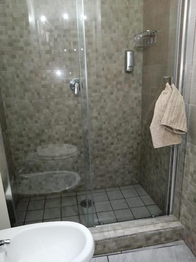 Bed and Breakfast 2 Passi A Napoli Exterior foto